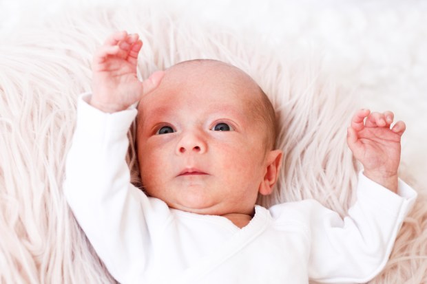 Nuage Création photographe naissance mimet